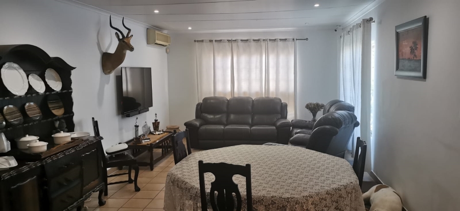 3 Bedroom Property for Sale in Safari Gardens North West